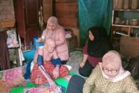 Tampak Abu Tani Saat Menjalani Pemeriksaan oleh pihak Dinkes Kerinci.