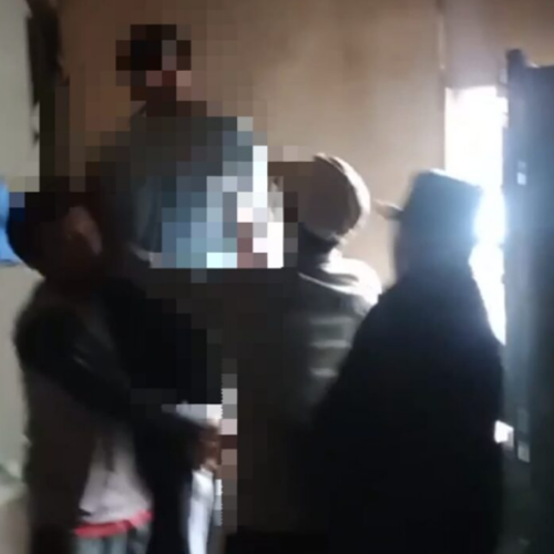 Penemuan warga Kayu Aro Kerinci dalam kondisi tergantung dikamar rumahnya.