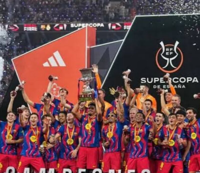Barcelona Raih Supercopa de España