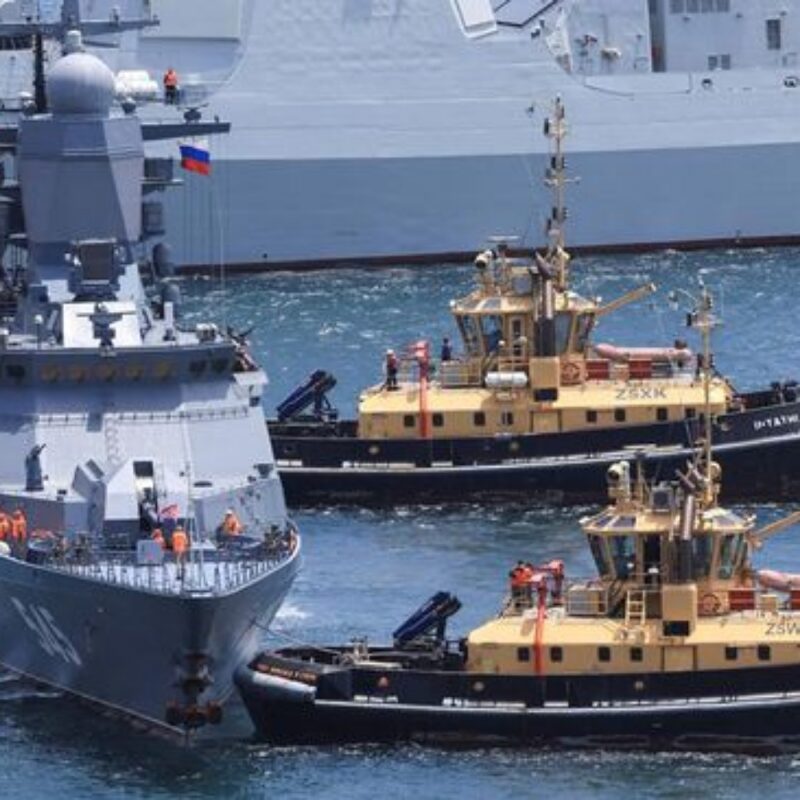 Foto : Latihan Militer Negara-negara anggota Bric