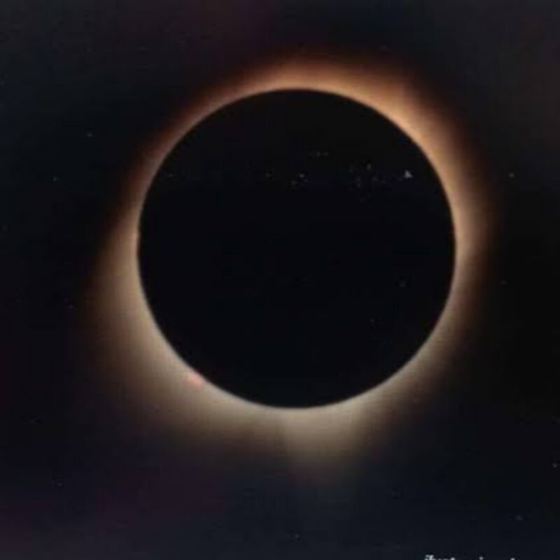 Ilustrasi Gerhana Matahari Total