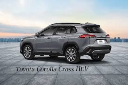 Toyota Corolla Cross HEV,  SUV crossover kompak yang menggabungkan mesin bensin 1.8L dengan motor listrik untuk efisiensi bahan bakar lebih baik