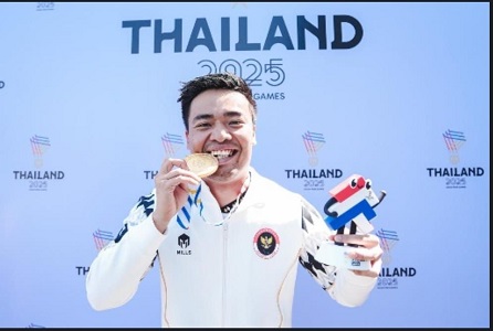 Atlet renang asal Kabupaten Sarolangun, Jambi, Bayu Putra Yuda mendapatkan mendali emas di ajang paragame di Thailand