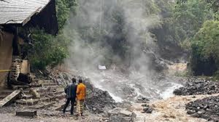 Sumber mata air pancuran 5 yang hingga kini belum ditemukan, pasca Banjir Bandang. (Foto/Google)