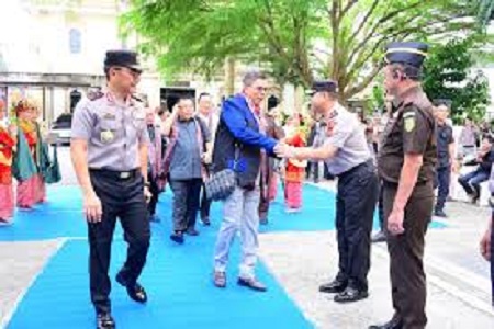 Anggota Komisi III DPR RI, Hinca Ikara Putra Panjaitan sambangi Polda Jambi