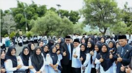 Walikota dan wakil walikota Sungai Penuh, Alfin-Azhar kompak foto bersama dengan pegawai Kemenag Sungai Penuh diacara HAB.