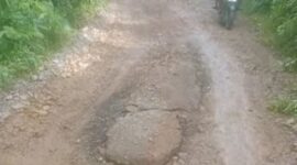 Kondisi jalan dusun karak apung 