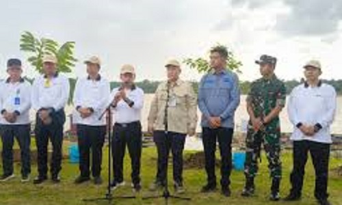 Gubernur Jambi, H Alharis saat menyampaikan sambutan pada acara 