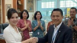 Foto hoax Khairun Nisa Diterima Garuda