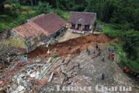 Aparat TNI terus lakukan upaya pencarian korban menyusul adanya informasi akan adanya prajurit TNI yang ikut jadi korban