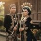 Contoh prompt pernikahan dengan memakai baju adat
