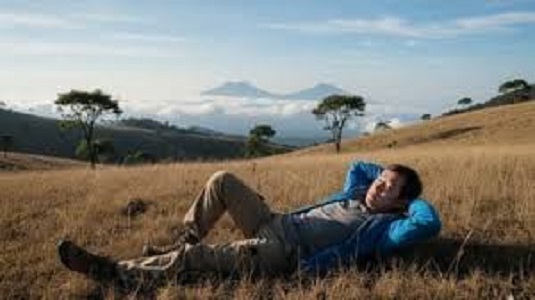 Hasil 11 Ide Prompt Gemini AI Tema Petualangan yang Keren dan Estetik untuk Feed Media Sosialmu