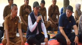 Direktur Pemberdayaan Komunitas Adat Terpencil (PKAT) Kemensos RI, I Ketut Supena, saat melakukan audiensi bersama jajaran Pemkab Merangin dan warga SAD