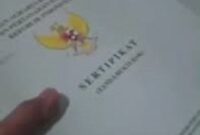 Viral di medsos, oknum diduga anggota DPRD Muaro jambi pamer banyak serifikat tanah