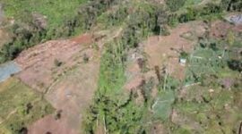 Hutan diwilayah TNKS yang terus tergerus. Kerinci kini terancam bencana