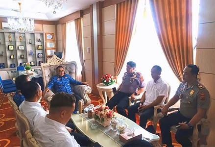 Walikota Sungai Penuh, Alfin bersama Wakil Walikota Sungai Penuh, Azhar Hamzah saat silatulrahmi dan koordinasi dengan Kapolres Kerinci