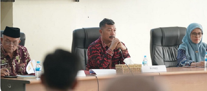 Pemkab Kerinci bakal gelar Aksi Bersih Massal Danau Kerinci