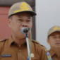 Sekda Sungai Penuh, Alpian saat memimpin apel Gabungan di Halaman Kantor Walikota Sungai Penuh