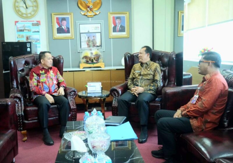 Bupati Muaro Jambi, BBS saat koordinasi dengan Kemendagri. (Sumber/Humas Pemkab MUAROJAMBI)