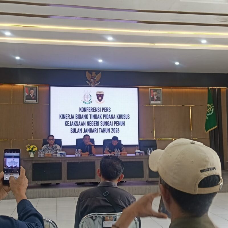 Suasana Pers Rilis yang dilaksanakan Kejari Sungai Penuh