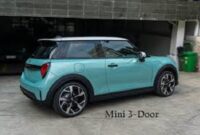 Mini 3-Door adalah hatchback kompak ikonik yang dikenal dengan desain klasik, ukuran mungil. (Sumber/Google)