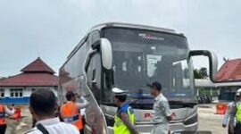 Prosesi pemeriksaan bus AKAP yang dilaksanakan Polres bungo bersama instansi terkait