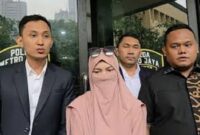Wardatina Mawa berencana mengajukan gugatan cerai terhadap sang suami, Insanul Fahmi. (Sumber/Google)