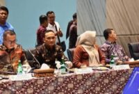 Wali Kota Sungai Penuh, Alfin, saat menghadiri Rapat Umum Pemegang Saham (RUPS) Tahunan dan RUPS Luar Biasa PT Bank Pembangunan Daerah Jambi