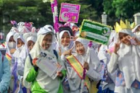 Suasana pawai menyambut ramadhan di Merangin berlangsung khidmat