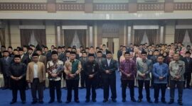 Foto bersama Wakil walikota dan pejabat eselon II,III,IV yang dilantik