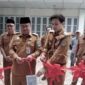 Prosesi peresmian laboratorium kesehatan Kota jambi oleh Wali Kota Jambi, Maulana, bersama Wakil Wali Kota Diza