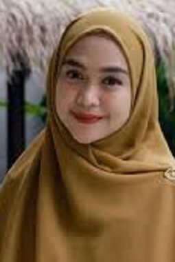 Rencana Umrah Gagal, Ria Ricis Singgung Soal Travel Bermasalah