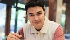 Foto ; Aldi Taher rela jual mobil kesayangan demi keluarga
