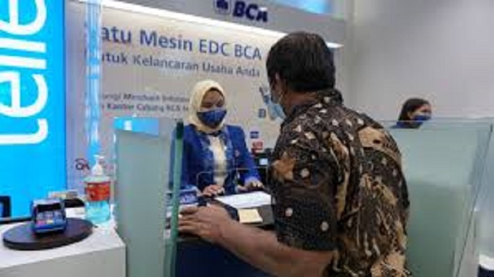 Ilustrasi pelayanan Nasabah Bank BCA