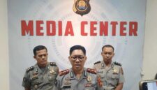 Kabid Humas Polda Jambi Kombes Pol. Erlan Munaji saat menyampaikan keterangan pers terkait pengalihan arus mudik dijalan lintas timur sumatera
