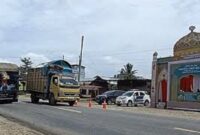 Tampak lalu lintas kendaraan di Jalinsum Sarolangun yang mulai sepi pasca lebaran