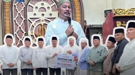 Bupati kerinci, Monadi saat safari ramadhan di Desa Tambak tinggi.(Sumber/Doc.Prolopim Kerinci)