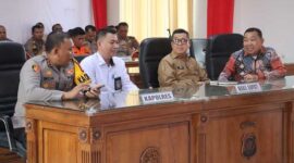Kapolres Tanjab Barat, AKBP Maulia Kuswicaksono, mengikuti rapat koordinasi nasional yang digelar Mabes Polri secara virtual.