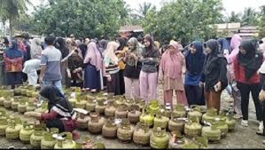 Pemkab Merangin terus gelar operasi pasar dalam menjaga stabilitas harga pangan dan LPG 3 Kg