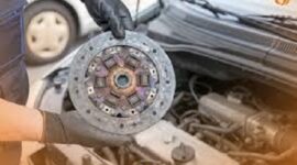 Pahami tanda play kopling mobil sudah aus.
