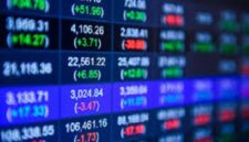 Ilustrasi pergerakan harga saham.