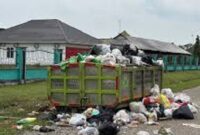 Tampak tumpukan sampah di Muaro Jambi