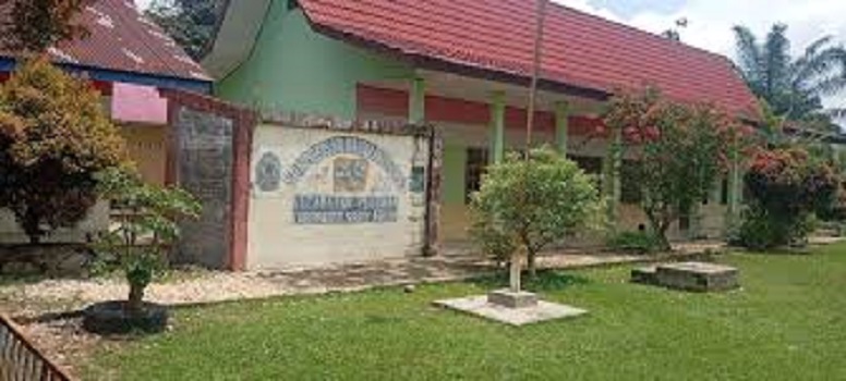 Tampak salah satu sekolah di sarolangun
