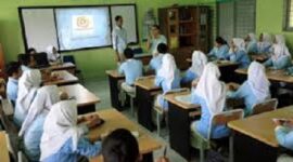 Aktivitas belajar dan mengajar di salah satu Sekolah Swasta. (Sumber/Google)