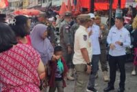 Sekda Sungai Penuh, Alpian saat sidak pasar tanjung bajure