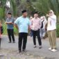 Bupati Tanjung Jabung Timur Hj. Dillah Hikmah Sari bersama Wakil Bupati Muslimin Tanja turun langsung ke Kecamatan Kuala Jambi monitoring dan evaluasi (monev) pelaksanaan pembangunan di Kecamatan Kuala Jambi