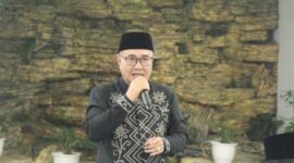 Walikota Sungai Penuh, Alfin saat menyampaikan sambutan dalam acara buka bersama dengan DPRD Sungai Penuh