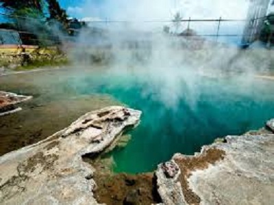 Air panas semurupsalah satu objek wisata kabupaten kerinci