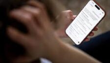 Ilustrasi bahaya AI sycophancy