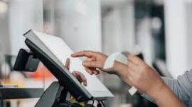 Ilustrasi promo finansial dan cara mendapatkan cashback